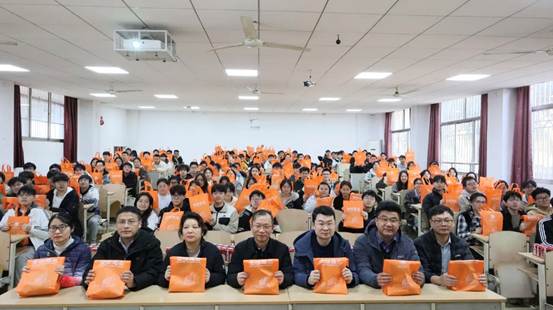 mmexport1766653593862